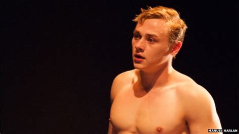 Actors reveal challenges of stage nudity